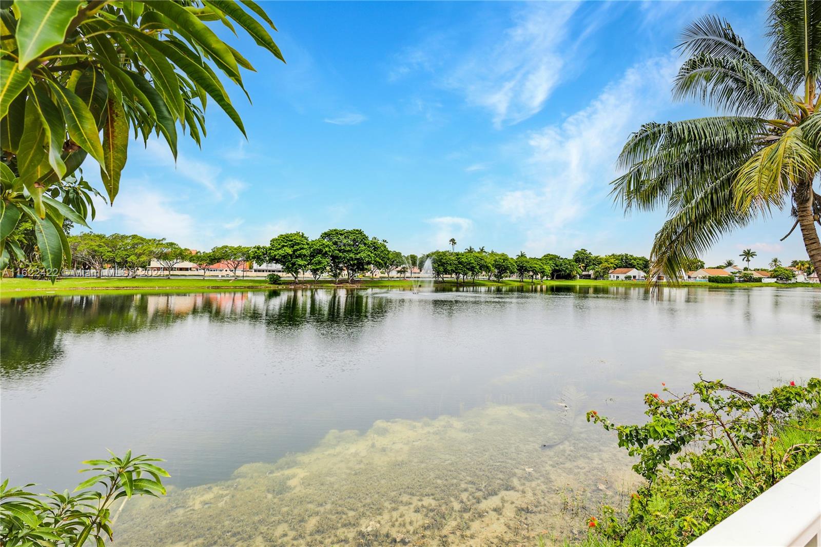 LAKES OF AVALON SEC 3 - Residential
