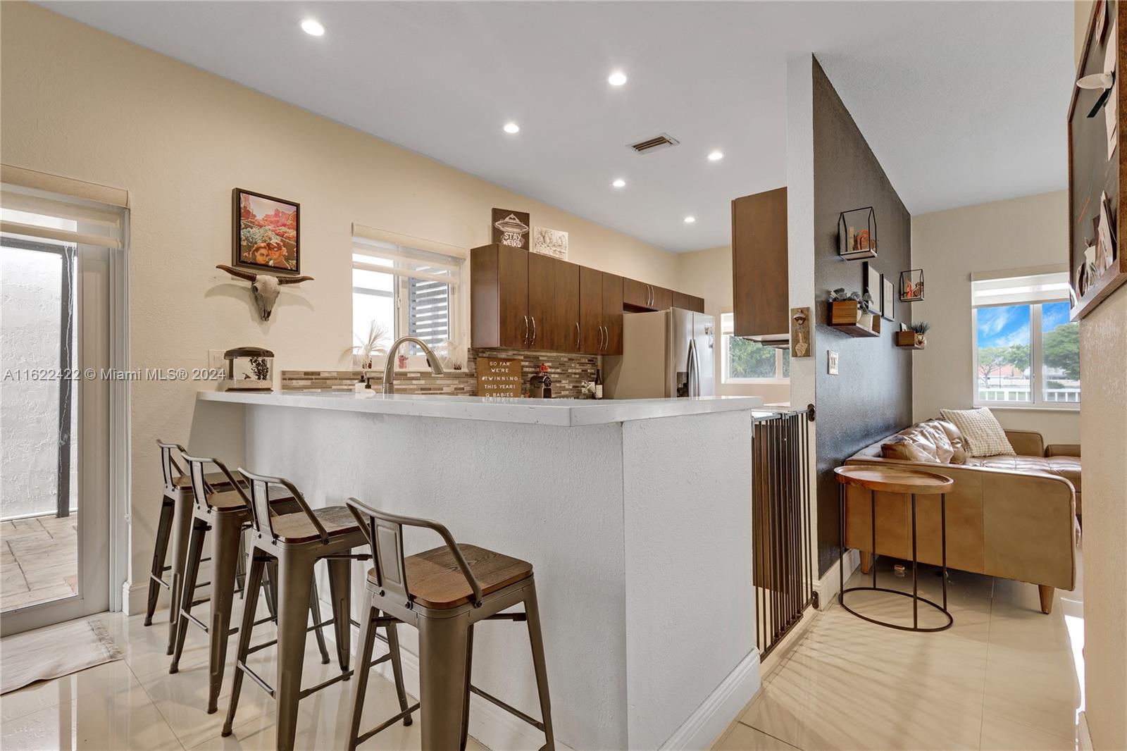 LAKES OF AVALON SEC 3 - Residential