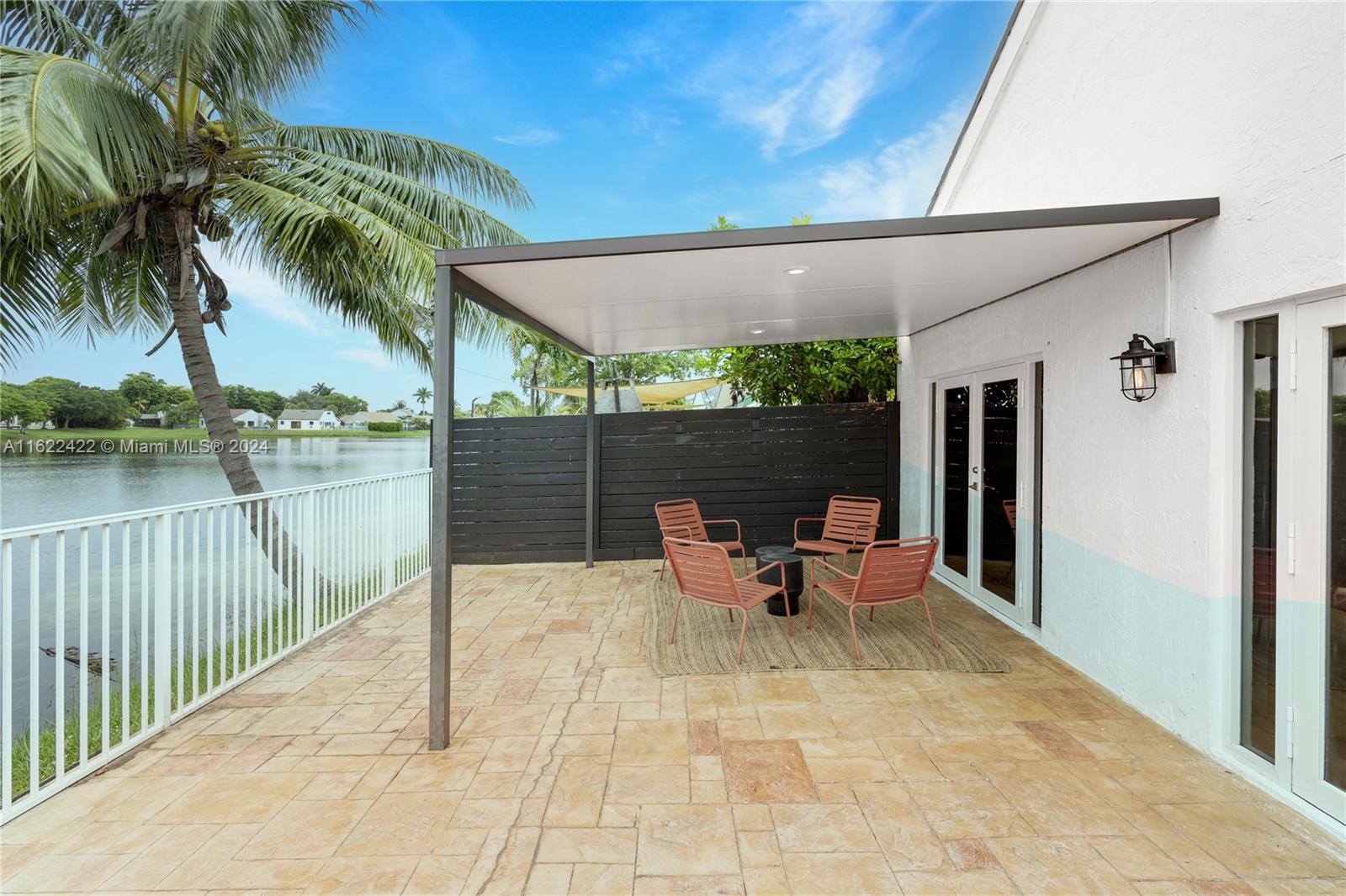 LAKES OF AVALON SEC 3 - Residential