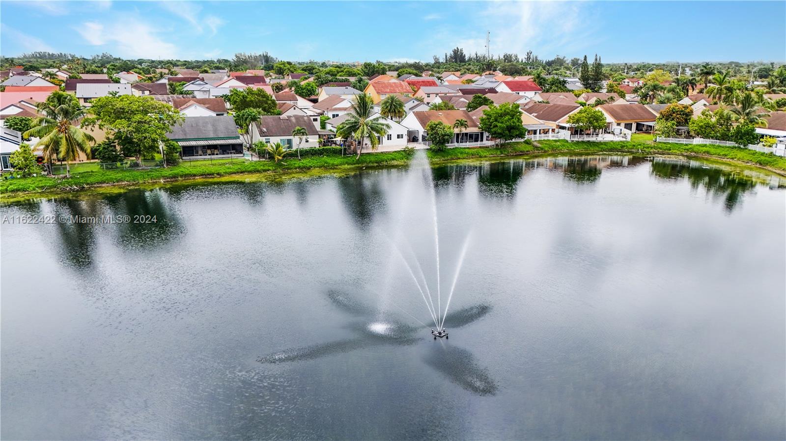 LAKES OF AVALON SEC 3 - Residential