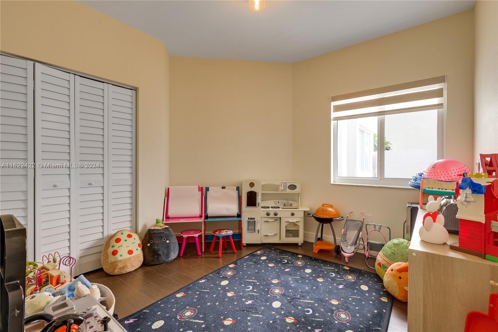 LAKES OF AVALON SEC 3 - Residential