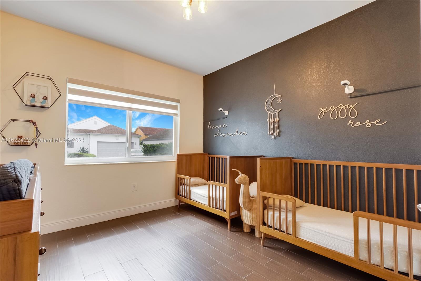 LAKES OF AVALON SEC 3 - Residential