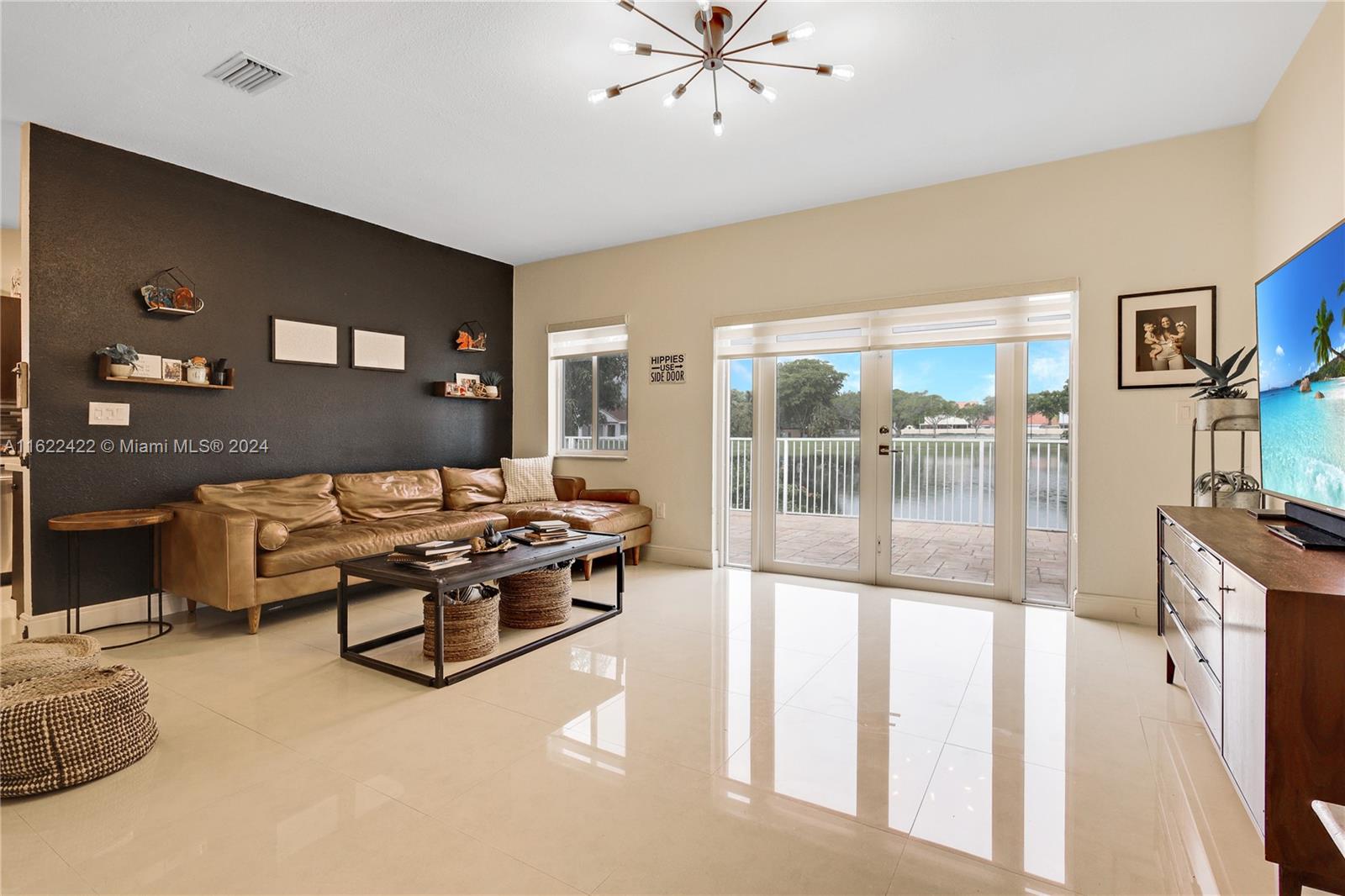 LAKES OF AVALON SEC 3 - Residential