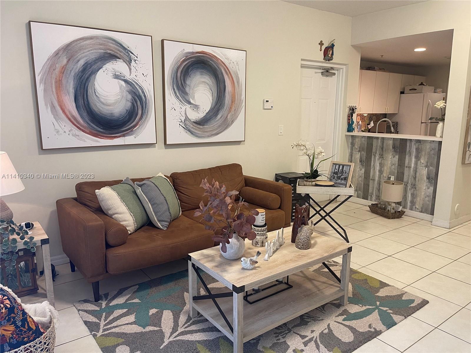 THE COURTS AT DORAL ISLES - Residential Lease