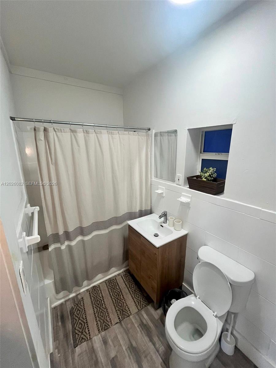 QUEENS PARK - Residential Lease