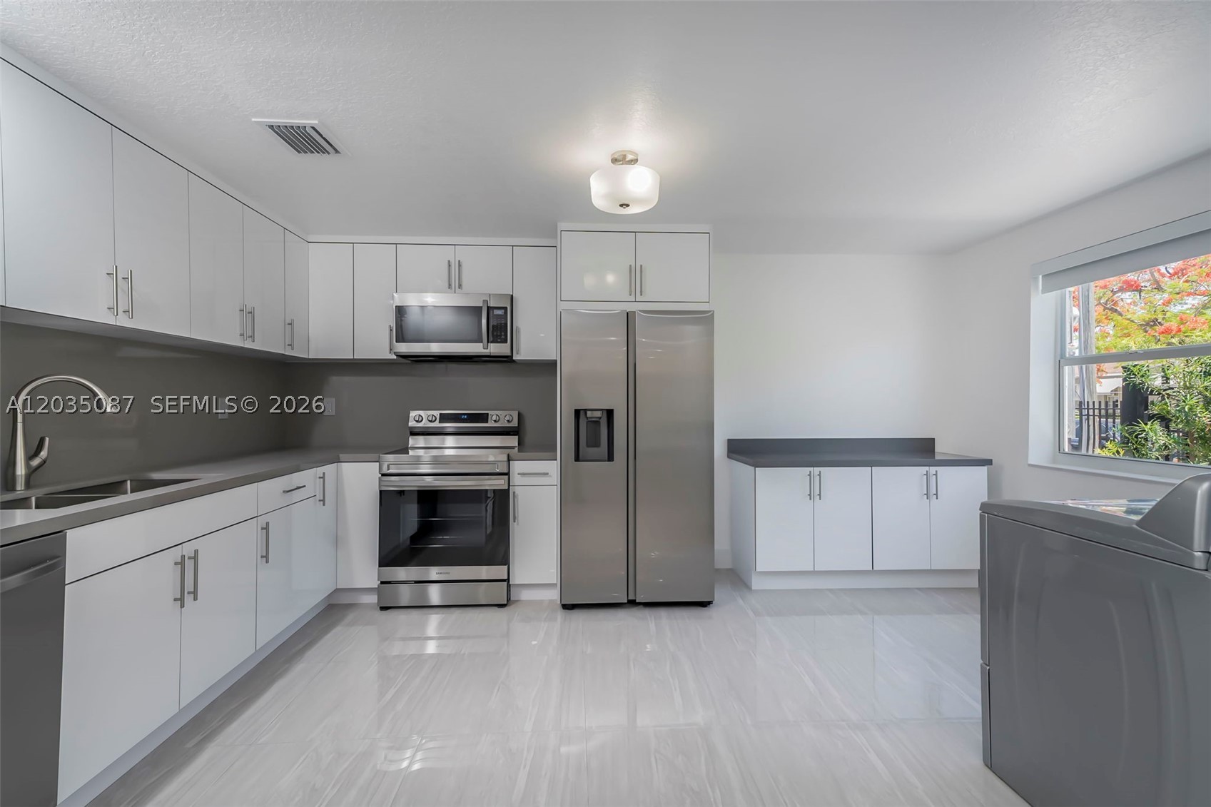 FAIRMONT PARK - Residential Income