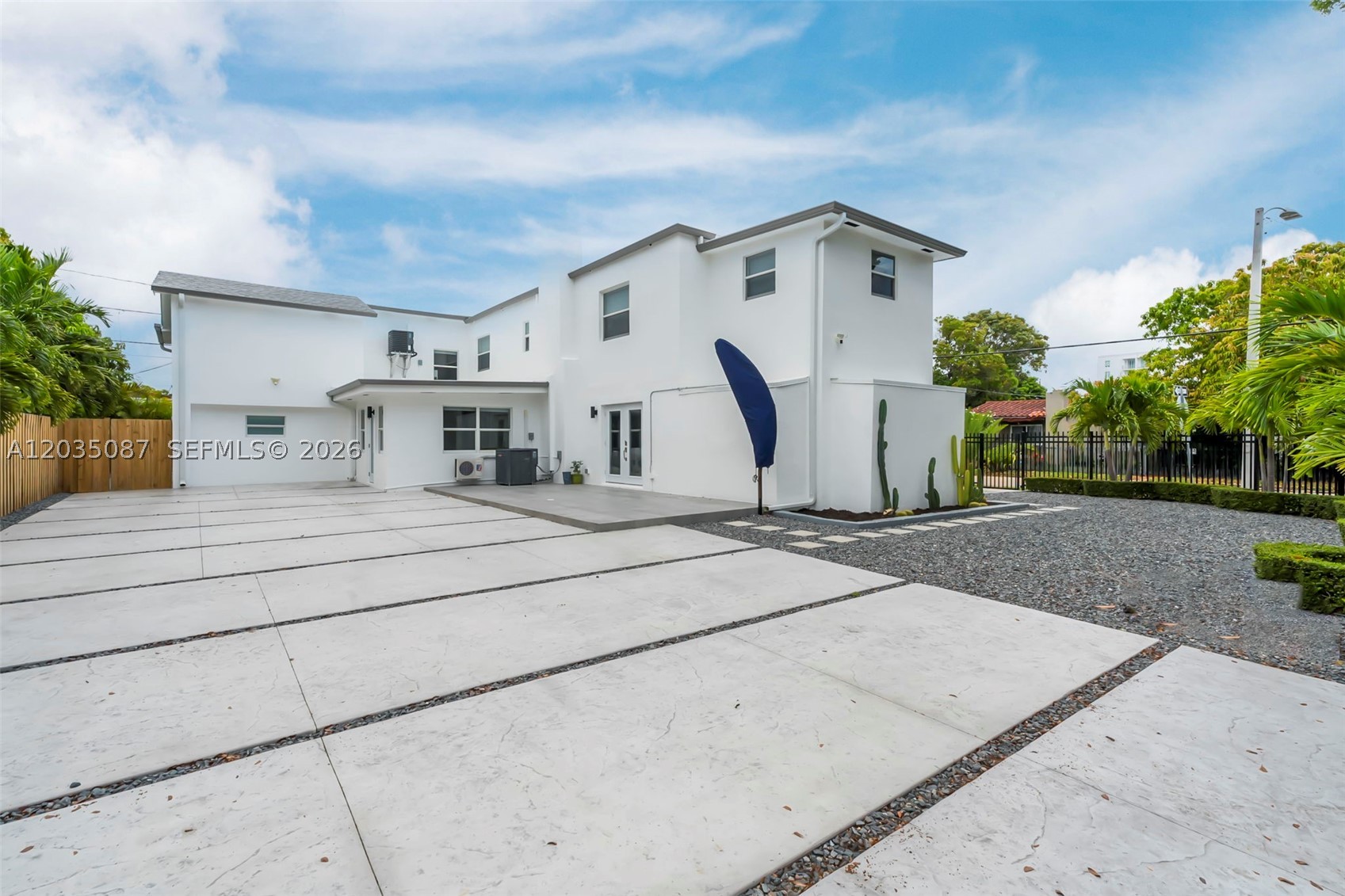 FAIRMONT PARK - Residential Income