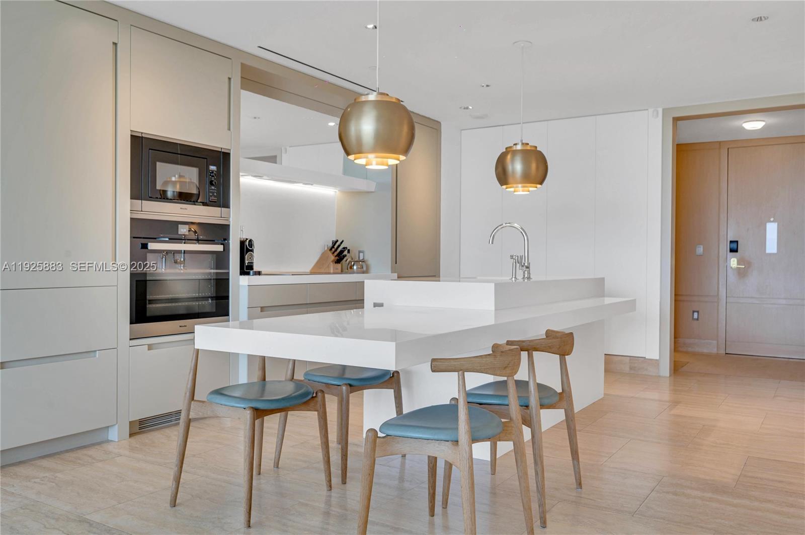 SURF CLUB CONDO - Residential