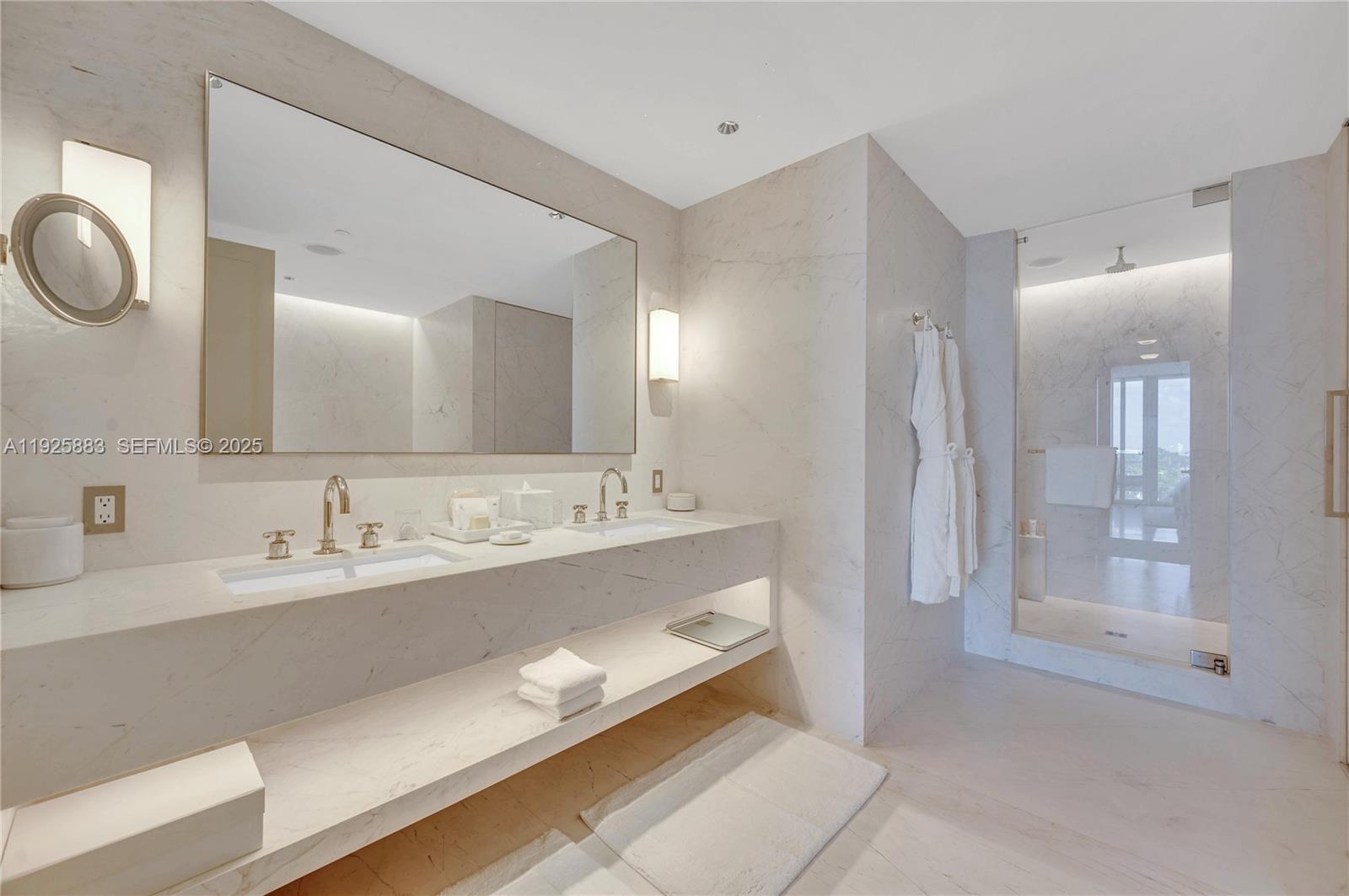 SURF CLUB CONDO - Residential