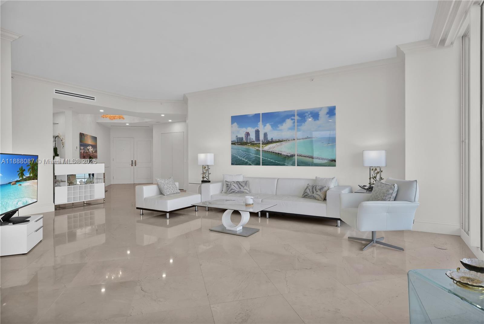 BLUE DIAMOND CONDO - Residential