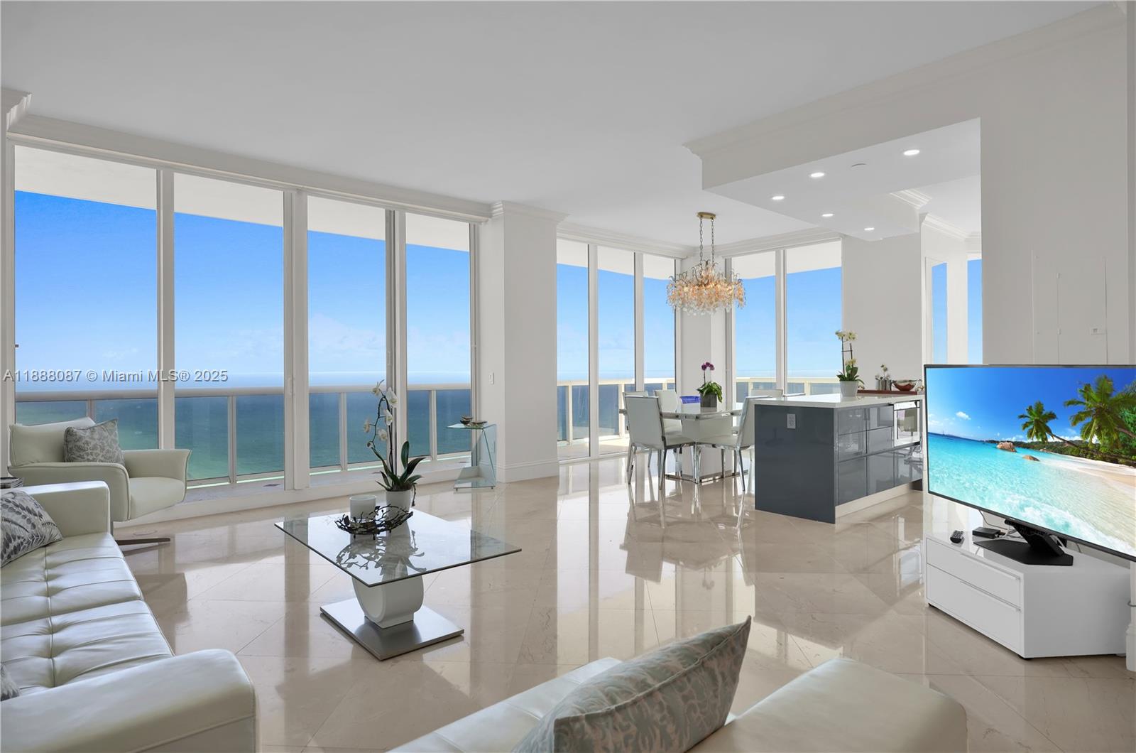 BLUE DIAMOND CONDO - Residential