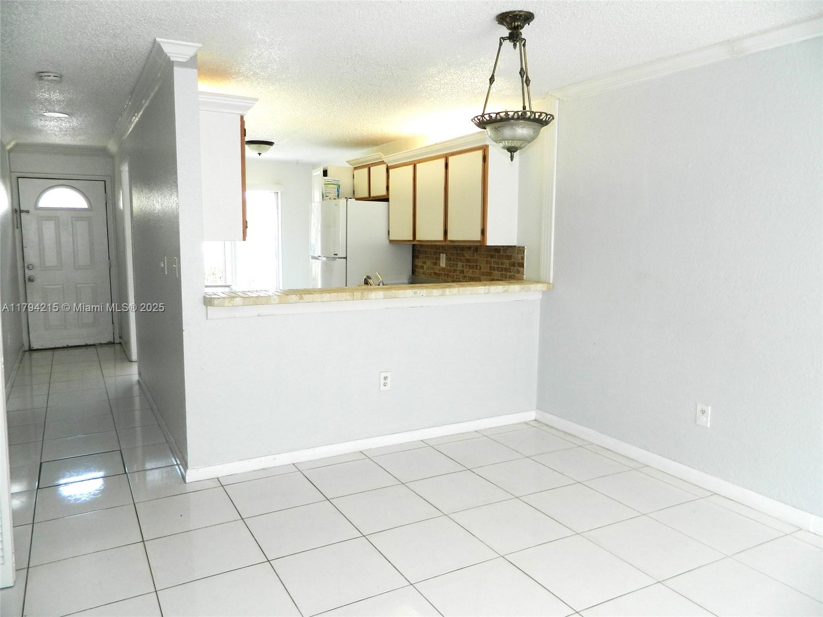 CRYSTAL VIEW TOWNHOMES - Residential Lease