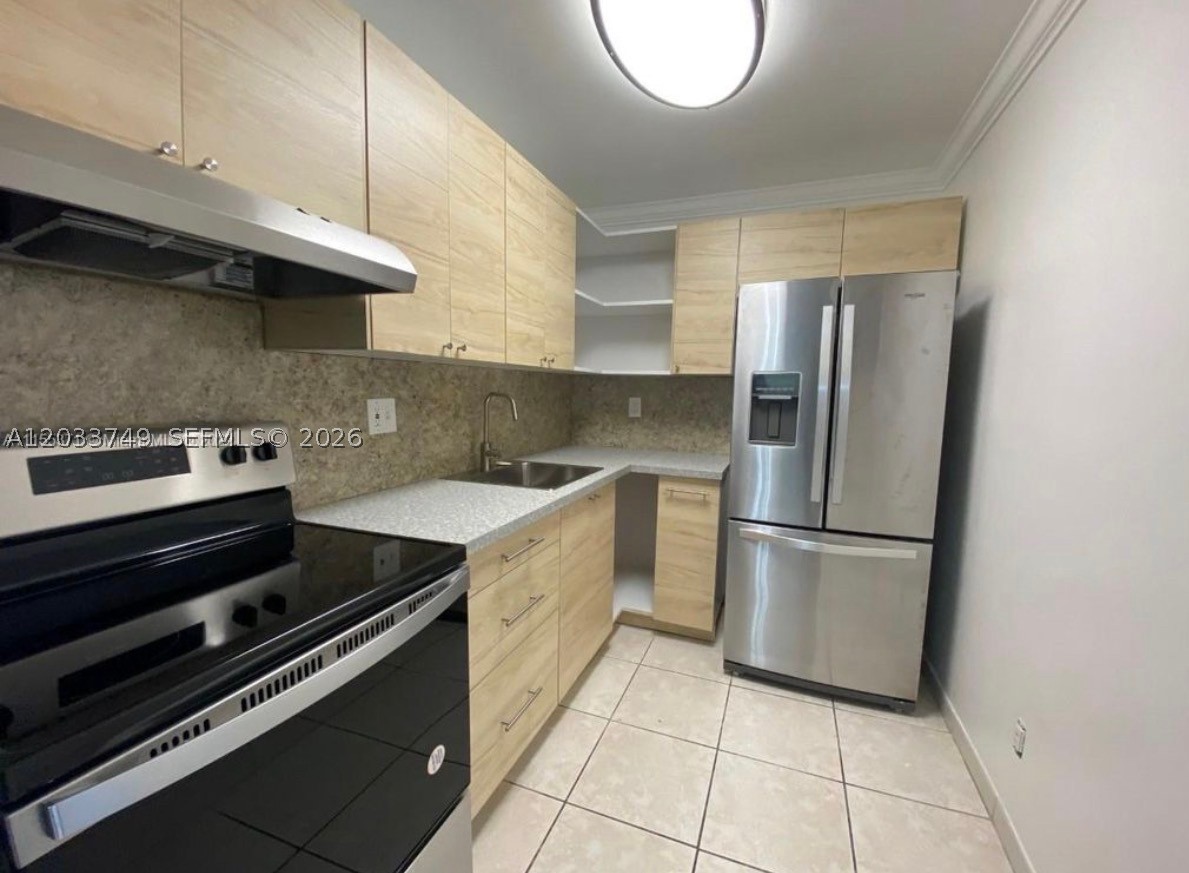 Perfectly positioned in the heart of Miami’s 33126 corridor, 8421 NW 8 St, Unit 203 at Summit Chase
offers comfort, convenience, and an unbeatable central location. This spacious 2 bedroom, 2 bathroom
residence features a thoughtfully designed layout with generous living areas and abundant natural light.
The oversized walk-in closet is a standout feature, complemented by ample additional closet space
throughout the unit—ideal for organized, stress-free living. Enjoy the everyday convenience of a full
washer and dryer inside the unit, making laundry simple and private. One assigned parking space is
included, with guest parking available for visitors. Residents of Summit Chase enjoy access to community
amenities including a sparkling pool, tennis courts and on-site laundry facilities within a secure, gated
setting. The location provides quick access to major highways such as the Dolphin Expressway and the
Florida Turnpike, making commuting throughout Miami effortless. Just minutes away you’ll find shopping
and dining - all the grocery stores, restaurants, and everyday conveniences. Miami International Airport,
business districts, and entertainment options are also within easy reach. This well-located and
comfortable residence offers an ideal blend of space, amenities, and accessibility for tenants seeking a
centrally located Miami home.