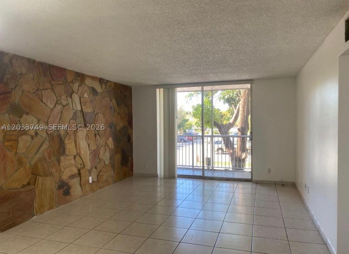 SUMMIT CHASE CONDO - Residential Lease
