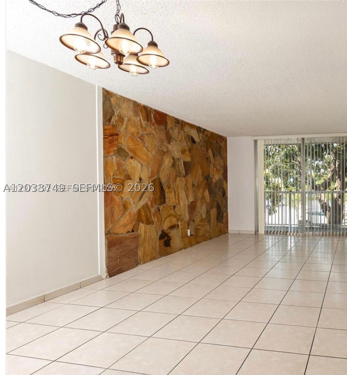 SUMMIT CHASE CONDO - Residential Lease