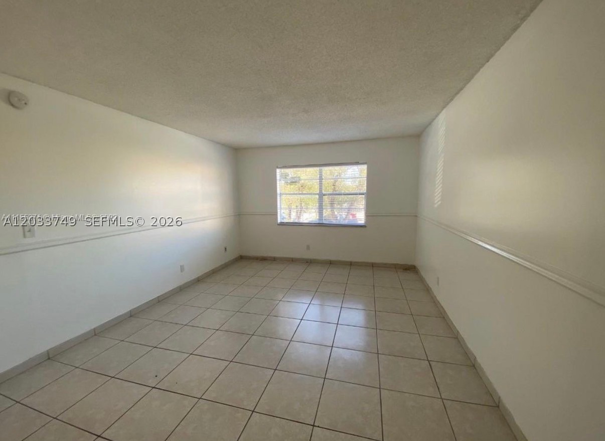 SUMMIT CHASE CONDO - Residential Lease