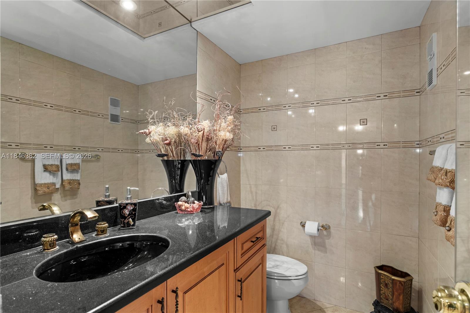HAMPTONS WEST CONDO - Residential
