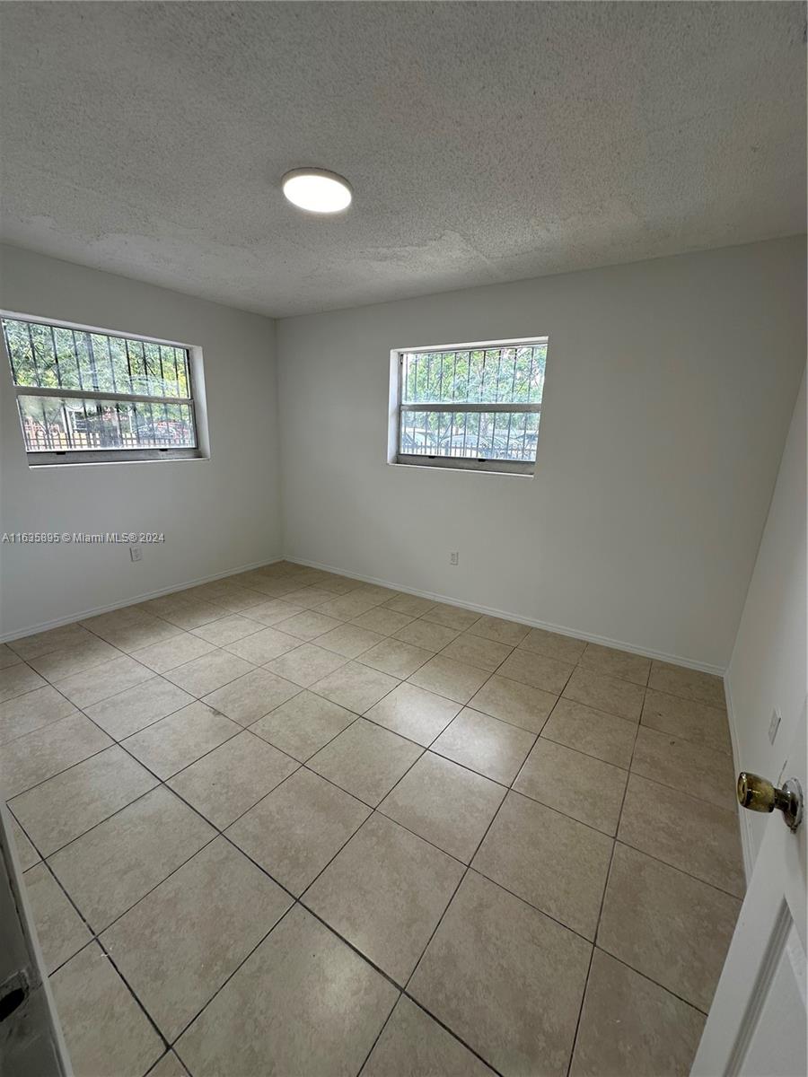 BUENA VISTA GARDENS - Residential Lease