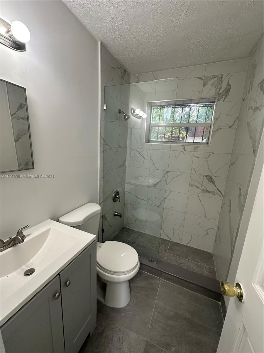 BUENA VISTA GARDENS - Residential Lease
