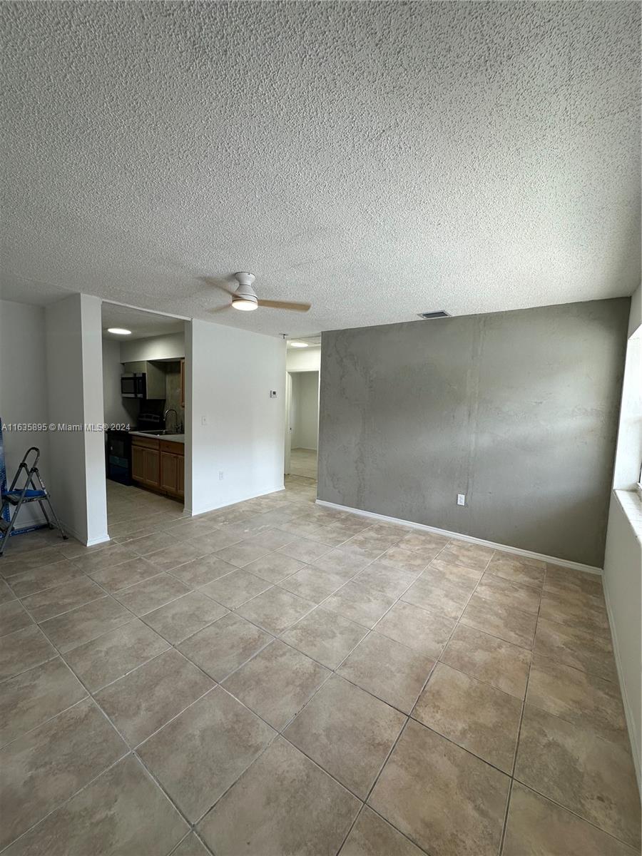 BUENA VISTA GARDENS - Residential Lease