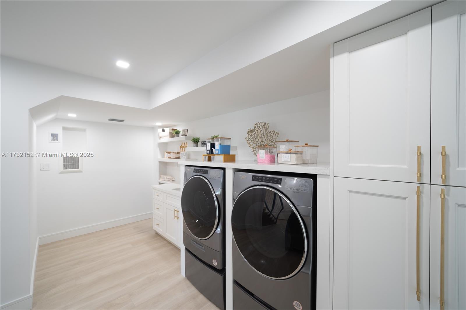 SAFETY HARBOR SEC 1 - Residential