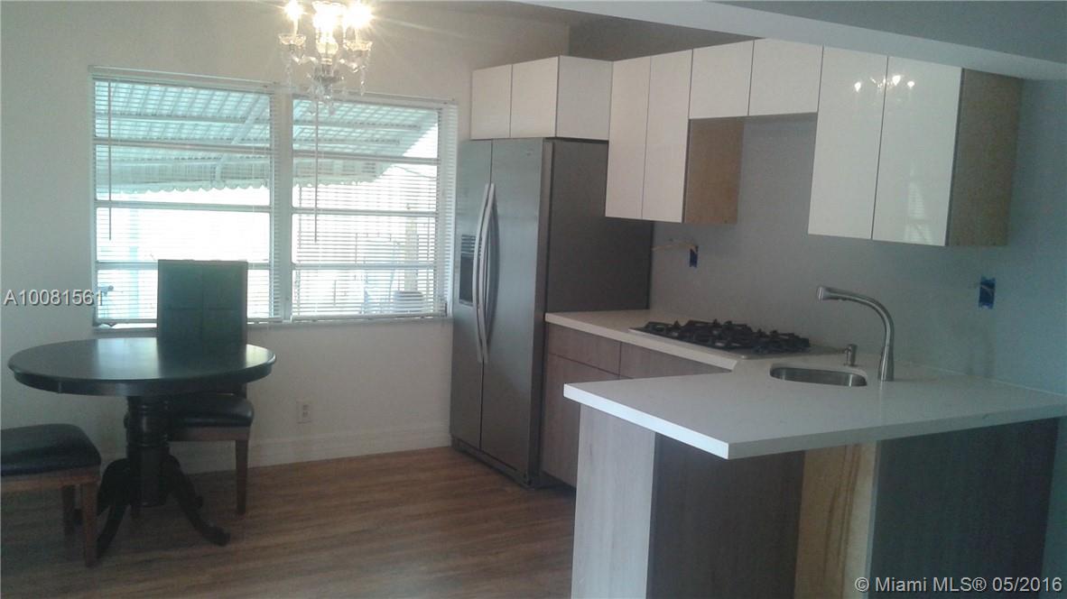 This is a beautiful unit 1 bed,1 bath with and upgrade kitchen and bathroom with a private patio an annex of a single family house with a private entrance, in the heart of Dania beach near to shopping center and 10 min from fort lauderdale  airport.Small pet ok with $250 not refundable