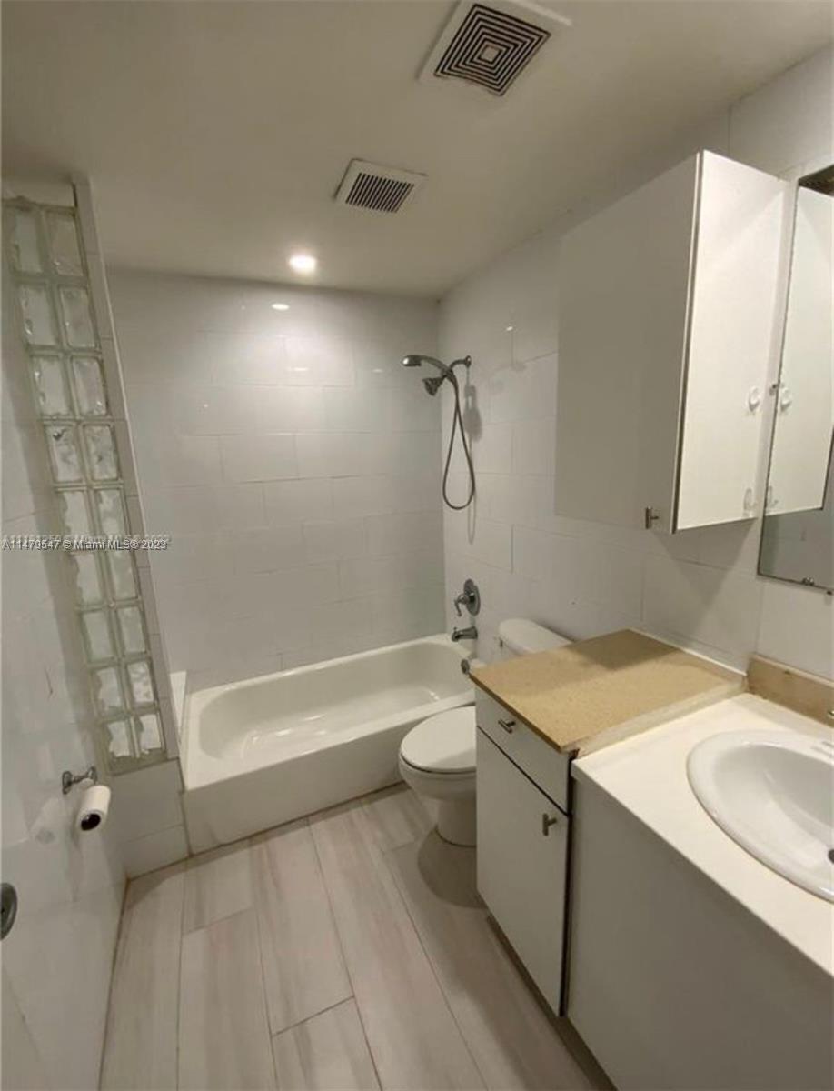 THE PATRICIA CONDO - Residential Lease