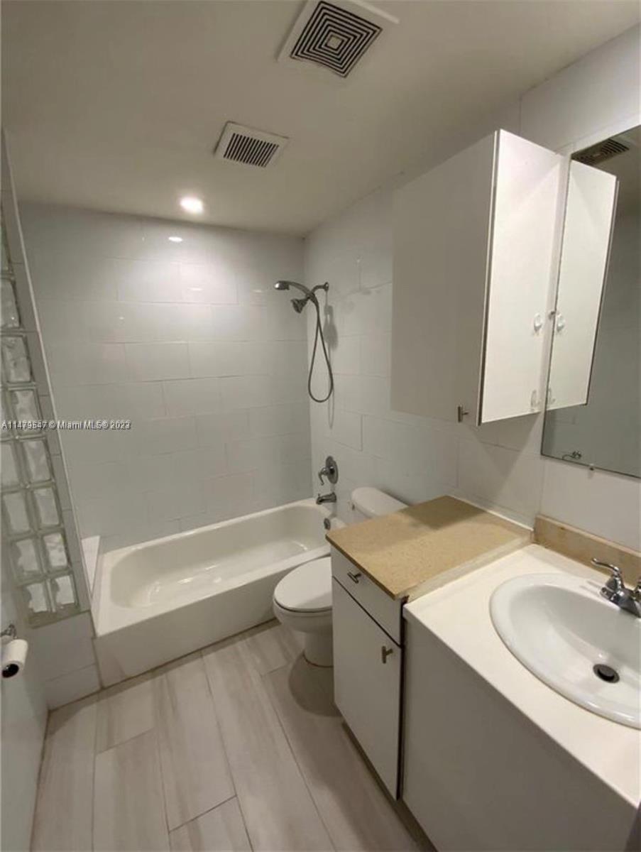THE PATRICIA CONDO - Residential Lease