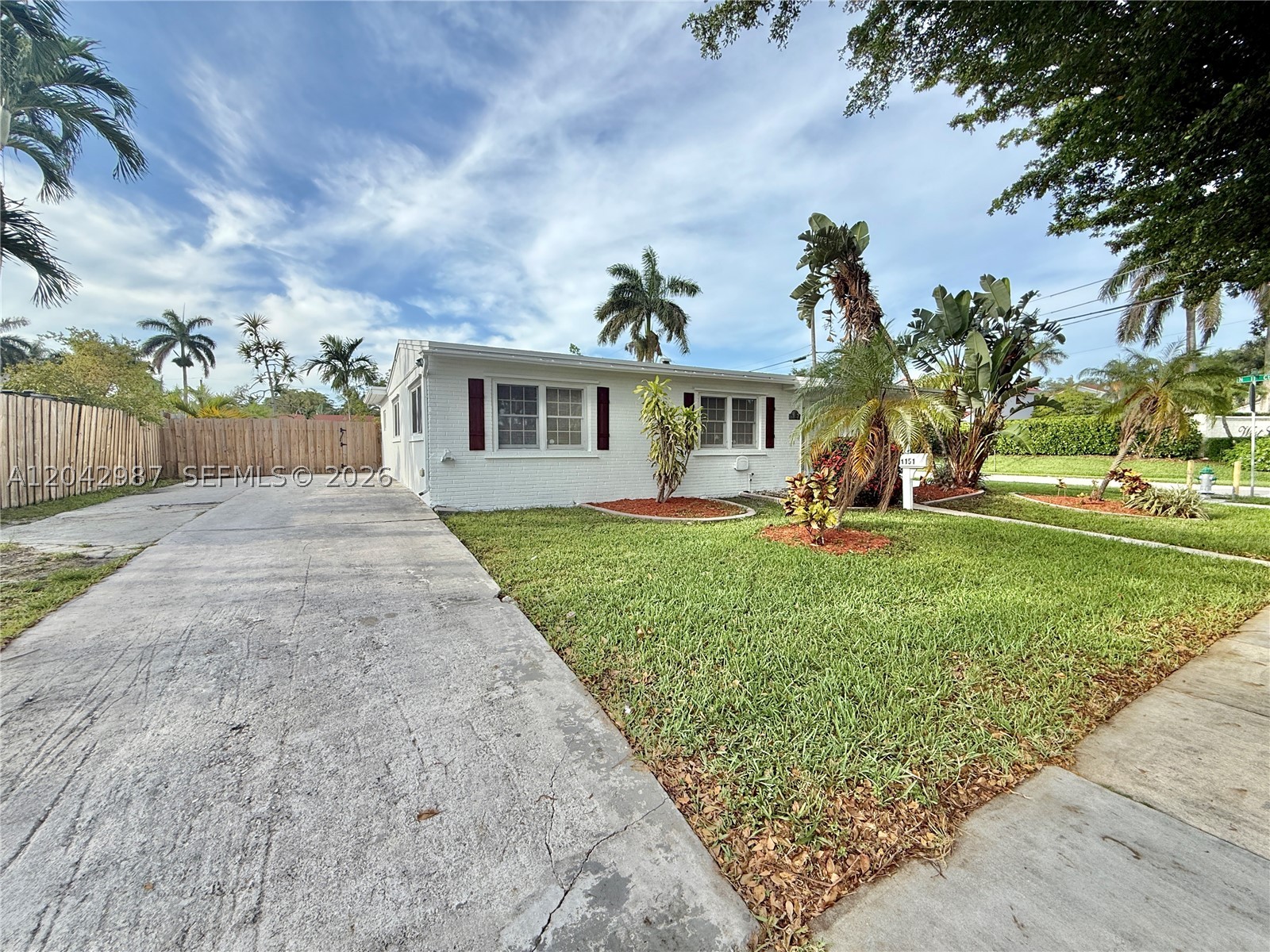 LOOK HOMESITES NO 4 - Residential
