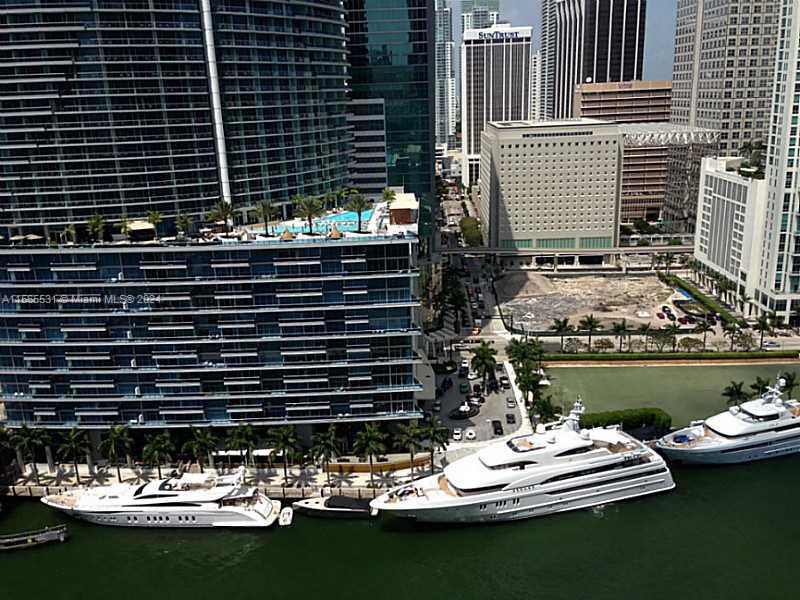 ICON BRICKELL - Residential