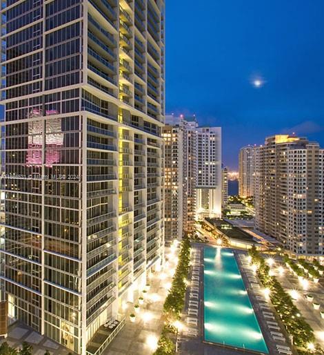 ICON BRICKELL - Residential