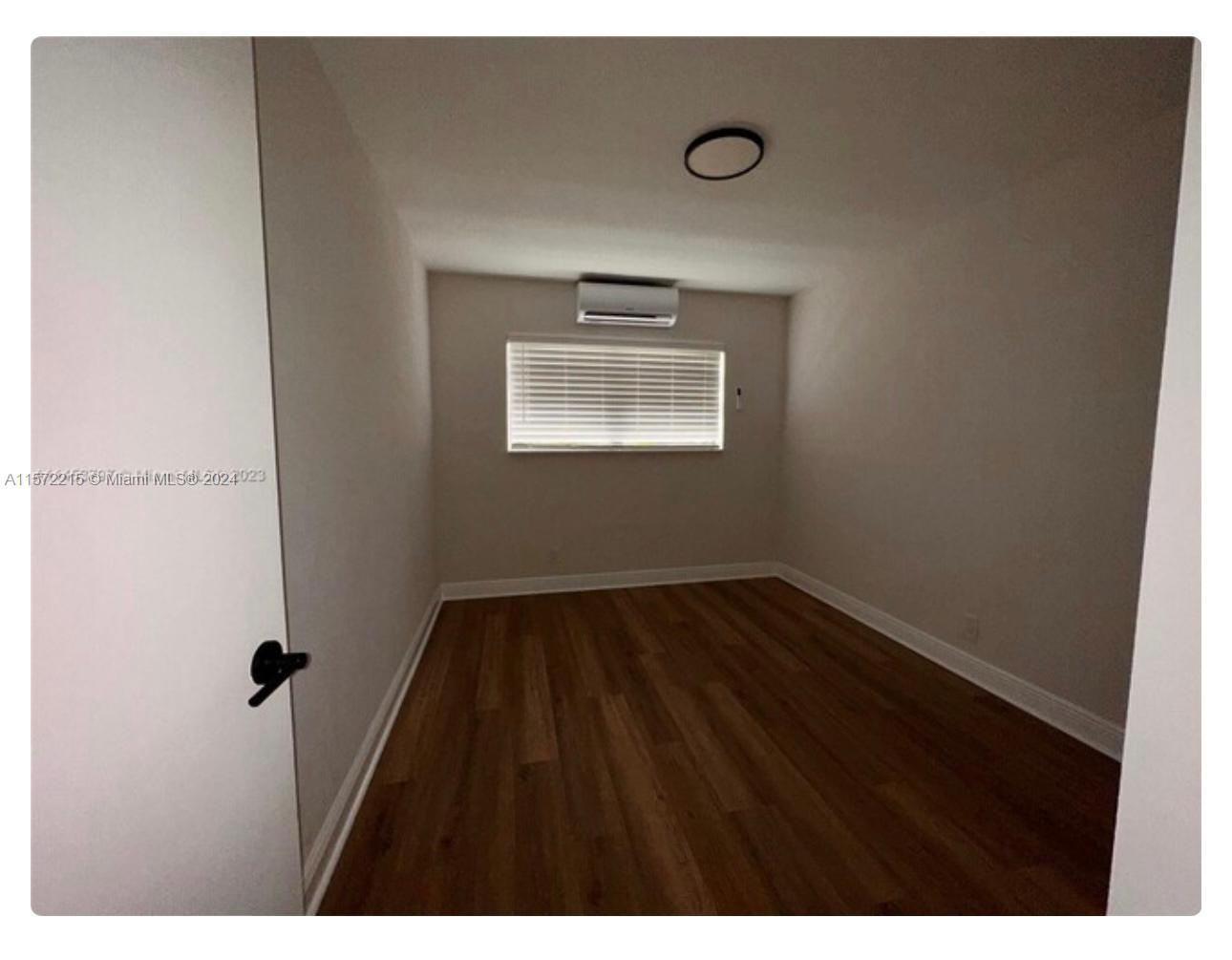 PEMBROKE ARMS CONDO APTS - Residential Lease