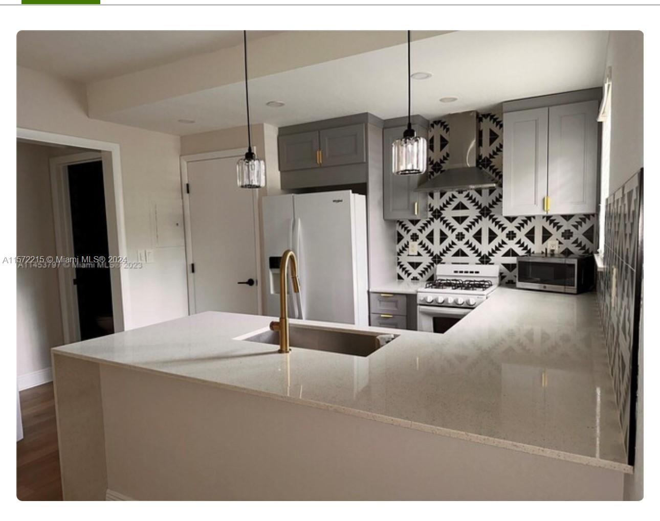 Cozy, upgraded and furnished 1bd/1bth apartment at Pembroke Arms Condo. Tile floors throughout and fully renovated with newer kitchen, bathroom and blinds. Conveniently located across the street from The Big Easy Casino and close to Gulfstream Park, shopping, restaurants, and much more! Laundry facility in the building.