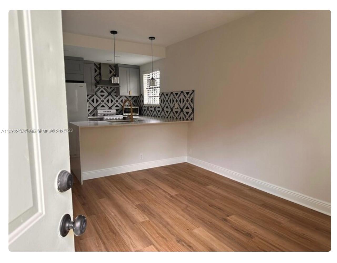 PEMBROKE ARMS CONDO APTS - Residential Lease
