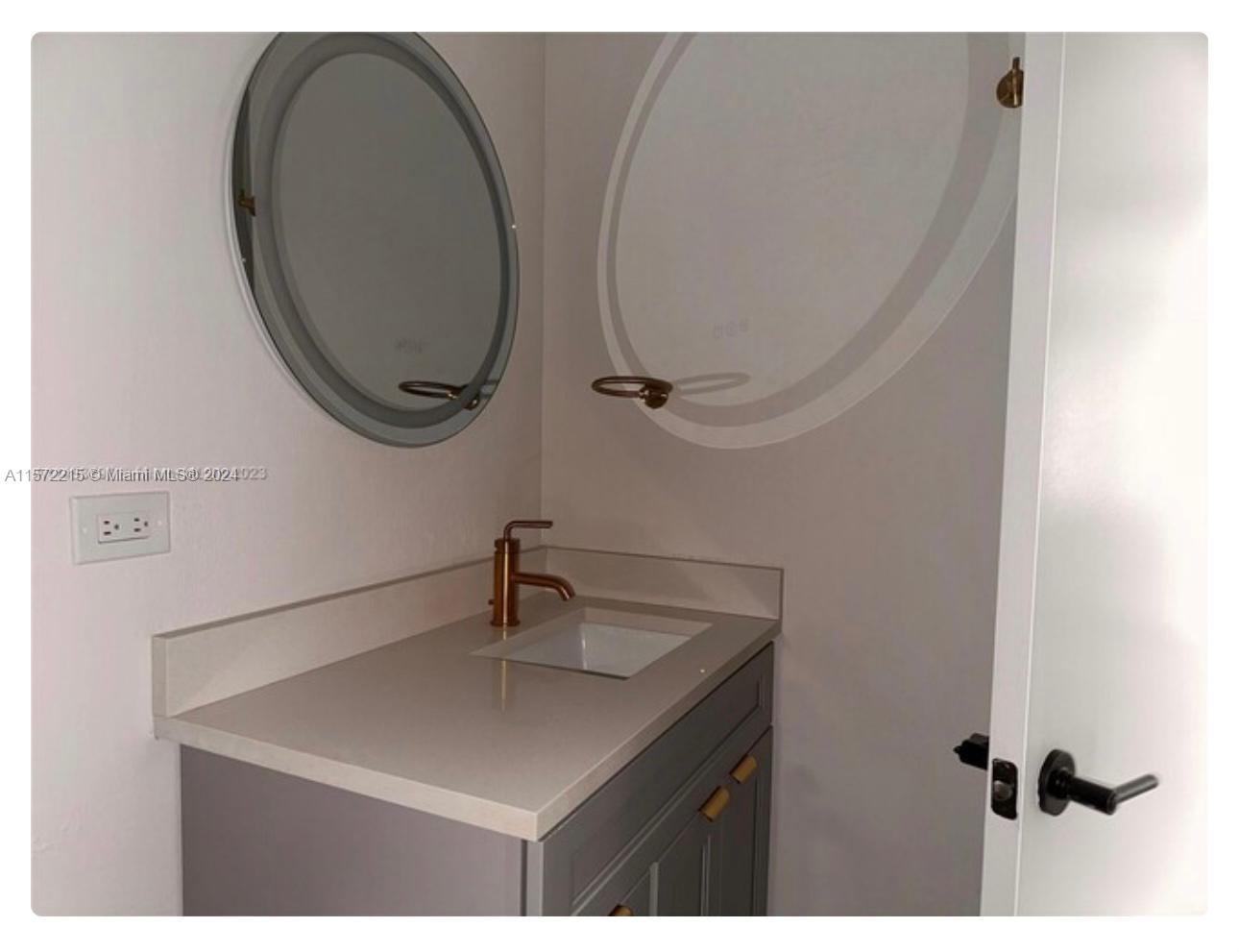 PEMBROKE ARMS CONDO APTS - Residential Lease
