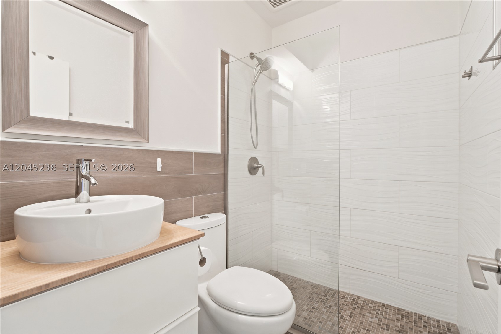 PARK VIEW ISLAND - Residential Lease