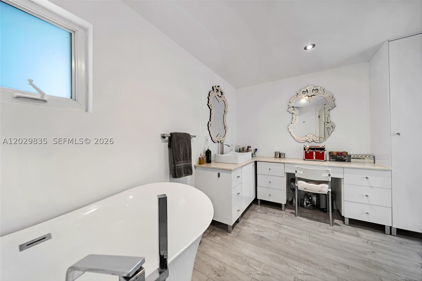 DAVIS HARBOR - Residential
