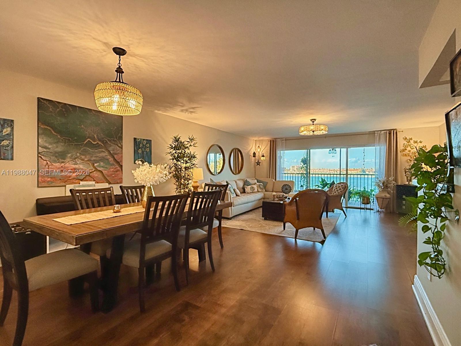 SUMMERTREE VILG CALIF CL - Residential