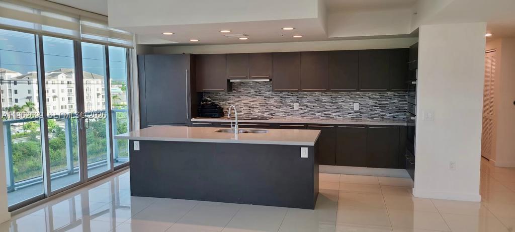 GRAND BAY COMMONS SOUTH - Residential