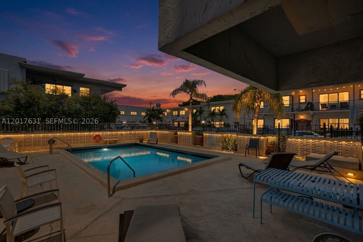 BYRON GARDENS CONDO - Residential
