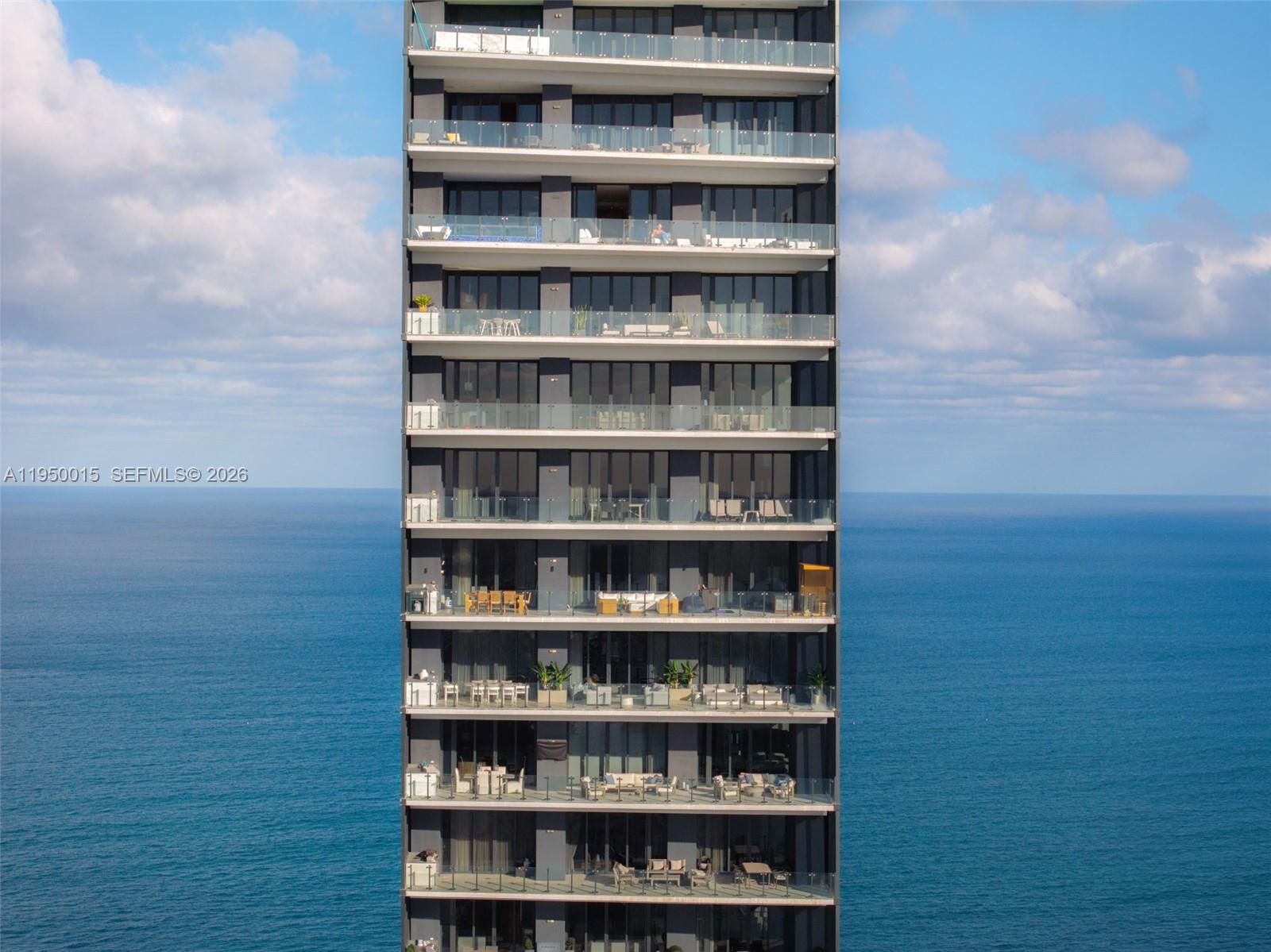 MUSE CONDO - Residential