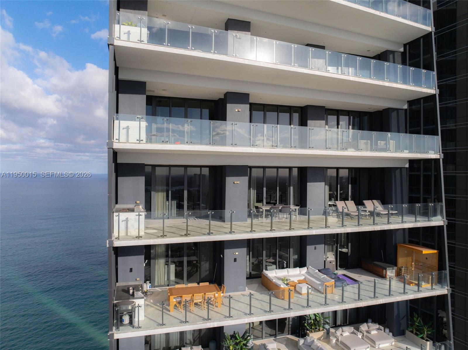 MUSE CONDO - Residential