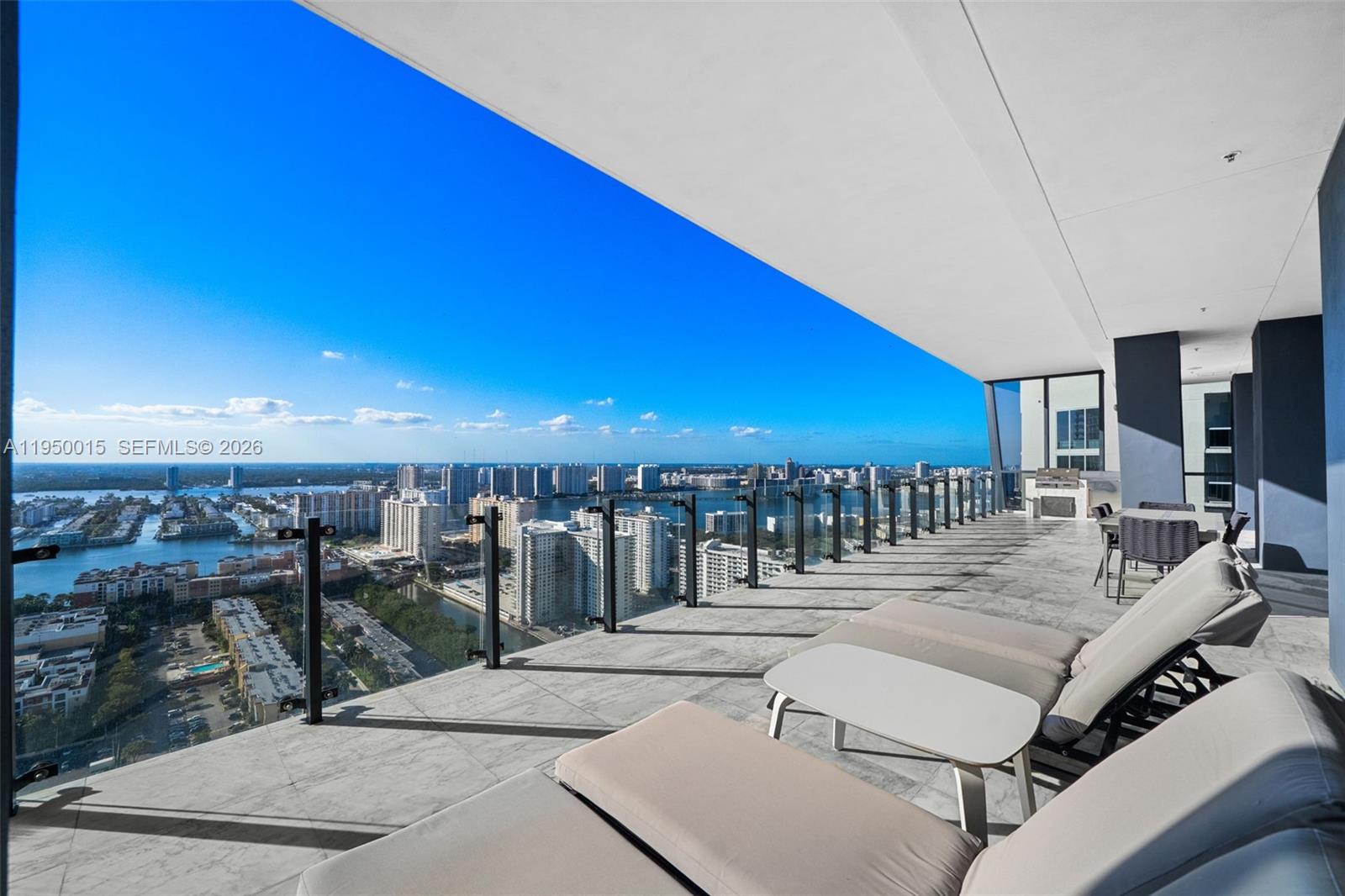 MUSE CONDO - Residential