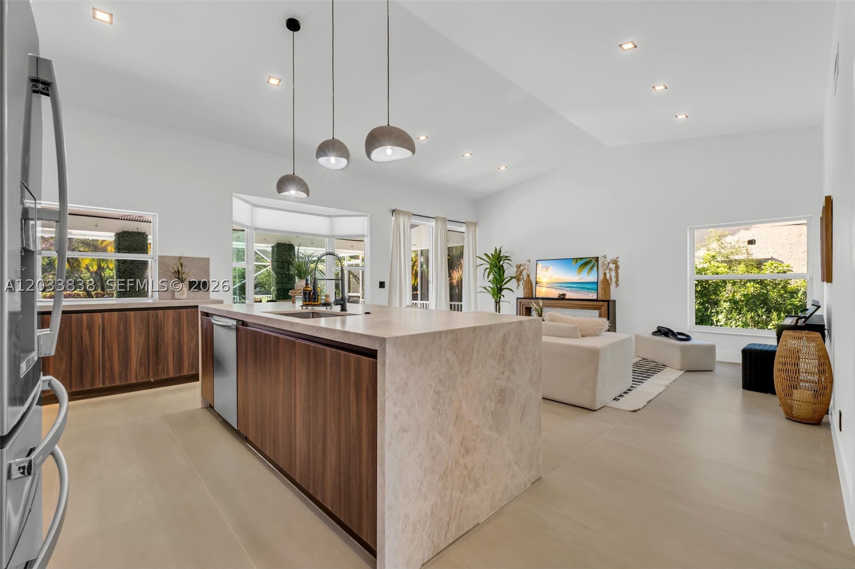 ISLAND LAKES SEC 1 3 - Residential