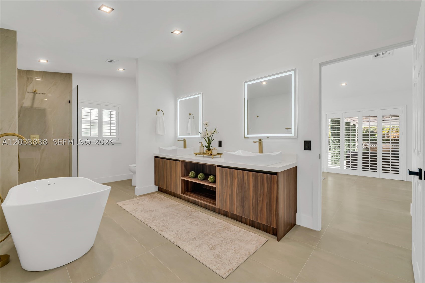 ISLAND LAKES SEC 1 3 - Residential