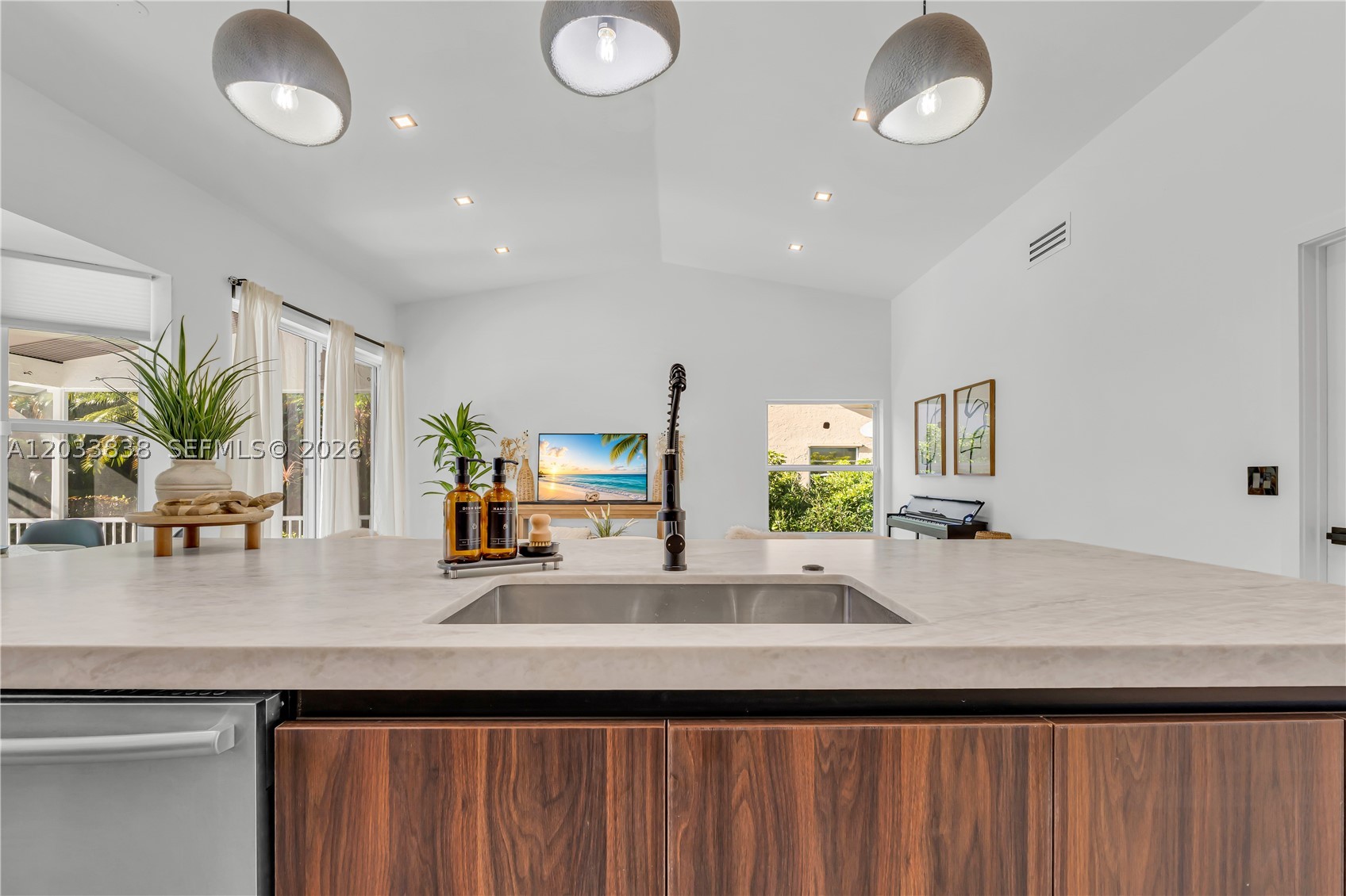 ISLAND LAKES SEC 1 3 - Residential