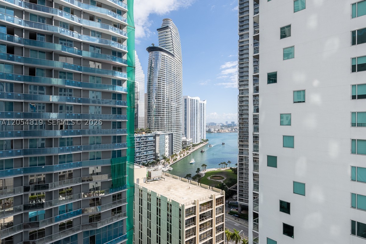 500 BRICKELL - Residential Lease
