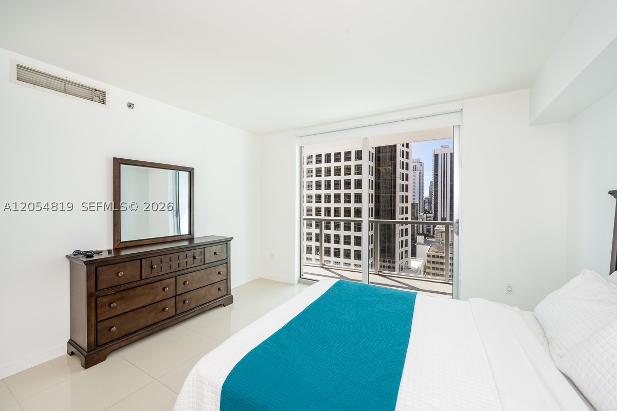 500 BRICKELL - Residential Lease