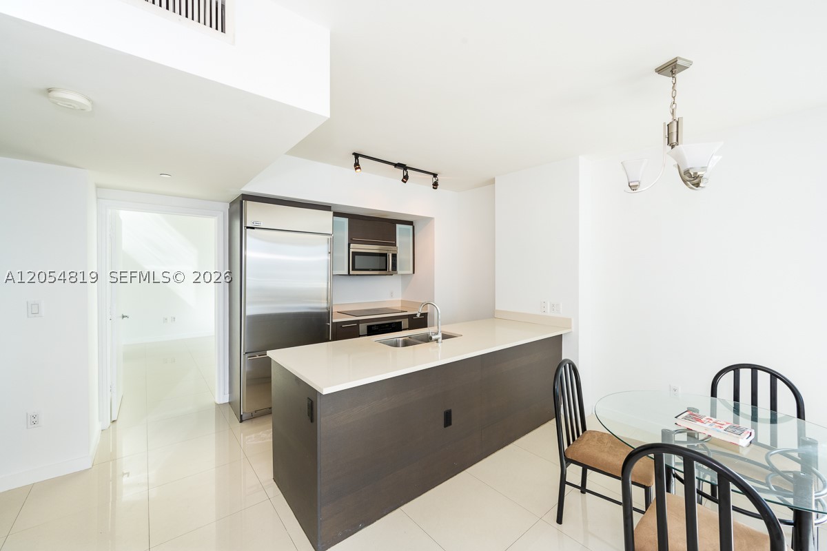 500 BRICKELL - Residential Lease