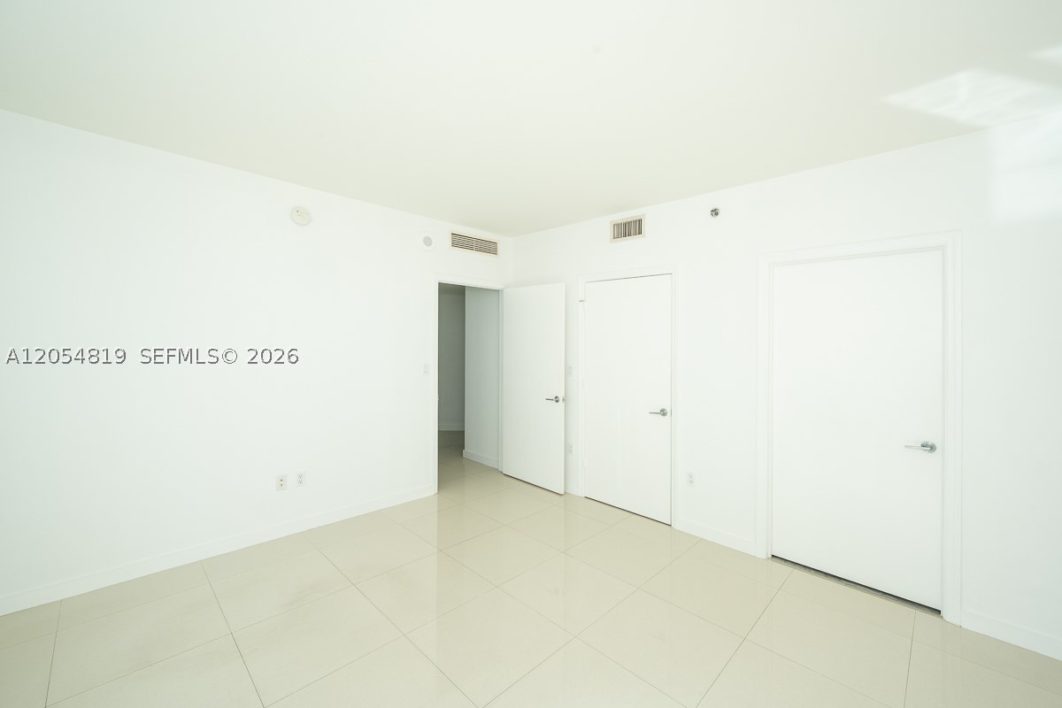 500 BRICKELL - Residential Lease